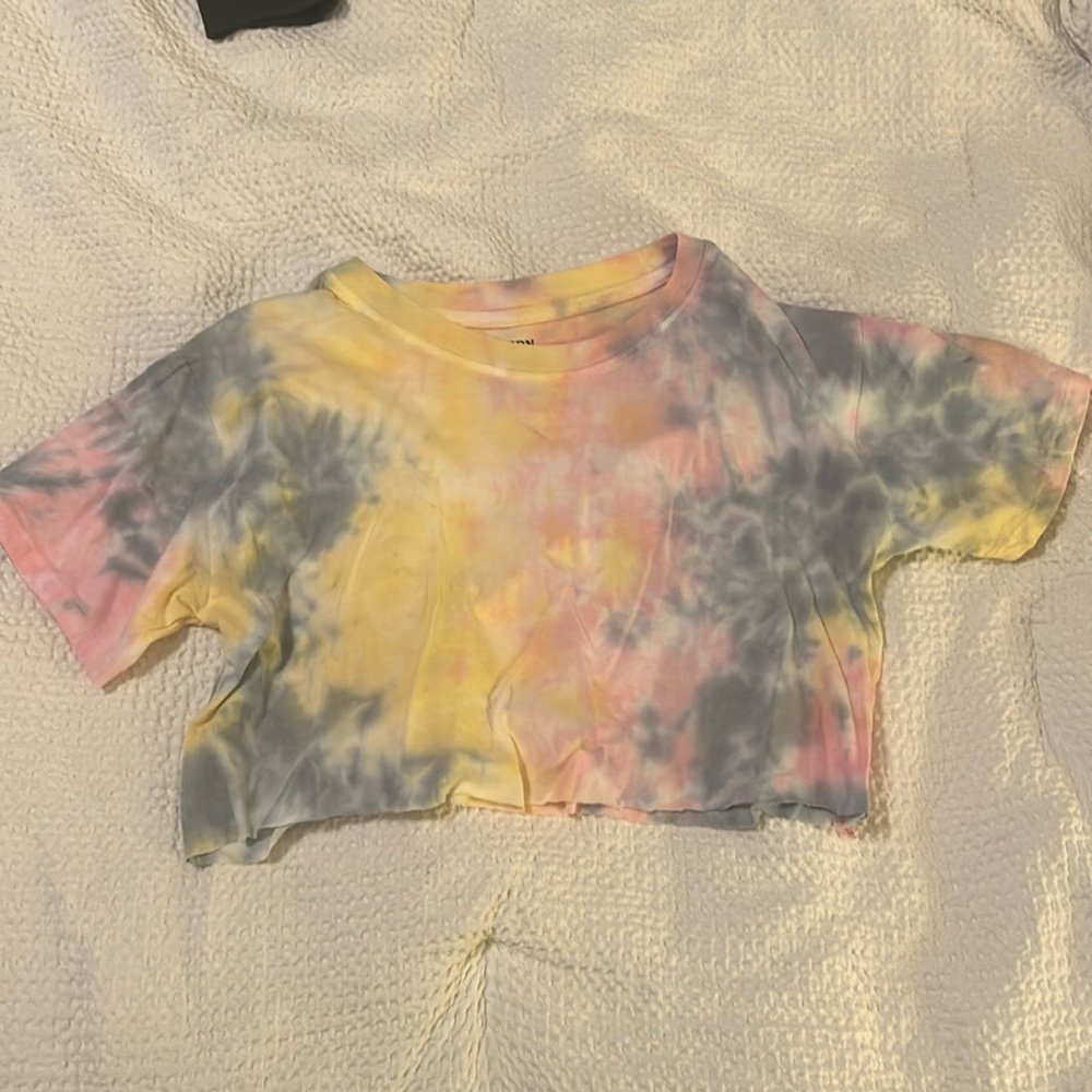 cropped tee